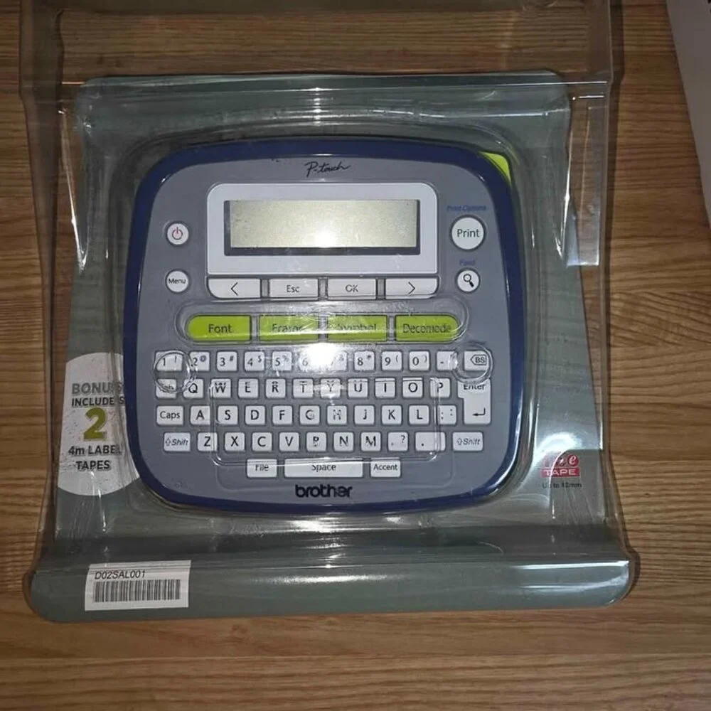 Like-New Brother P-Touch PT-D200G Label Maker with Original Box - Picture 4 of 11